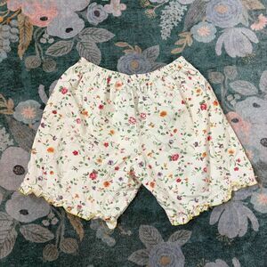 Vintage women’s Floral Ruffle Lettuce Hem Cotton Bubble Shorts High rise 4 small